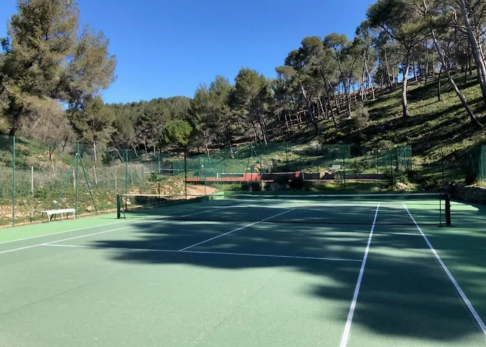 Superbe Appartement Dans Cadre D\'Exception - Piscine, Plage Et Tennis Prive