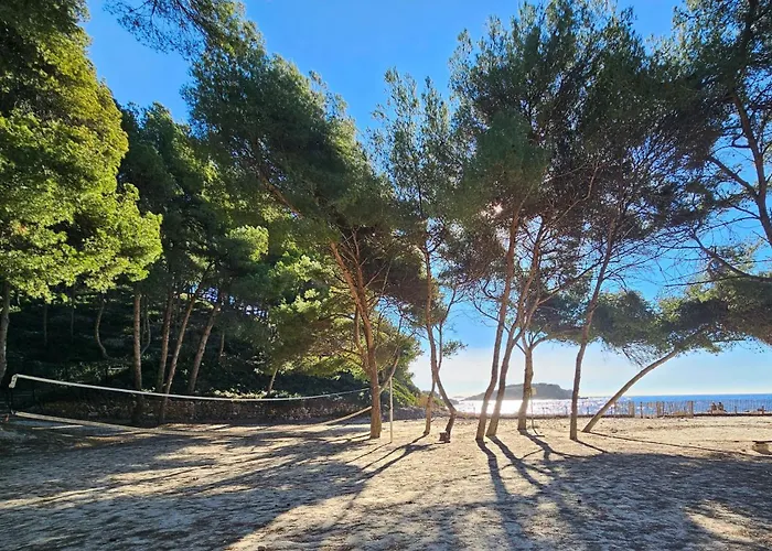 Superbe Appartement Dans Cadre D\'Exception - Piscine, Plage Et Tennis Prive